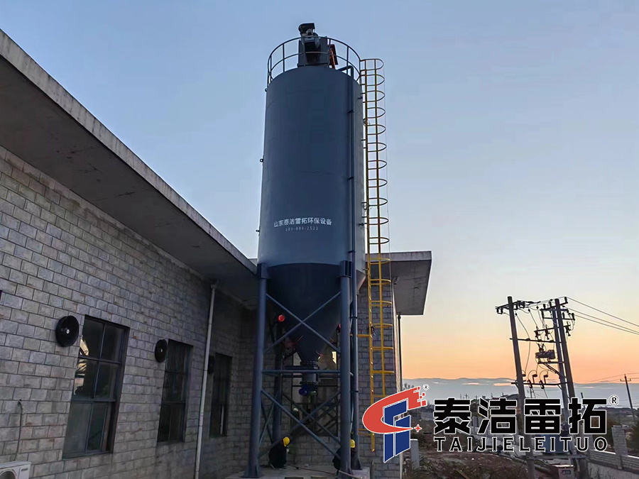 湖北監(jiān)利某水廠(chǎng)采用活性炭粉末投加裝置